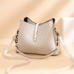 HB6019 Handbag - Image 5