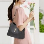HB6019 Handbag - Image 8