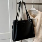 HB8086 Handbag - Image 9