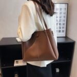 HB8086 Handbag - Image 4